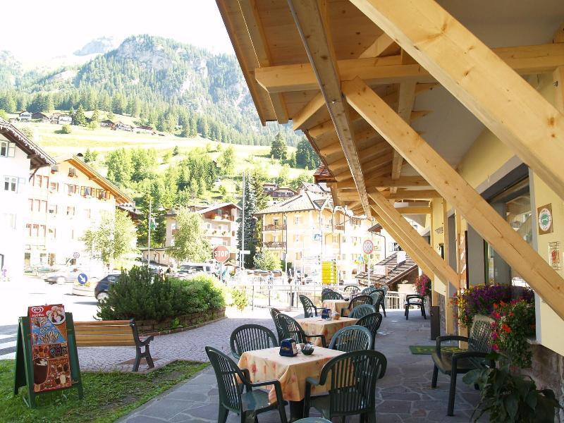 Hotel Ladina Campitello di Fassa Eksteriør billede