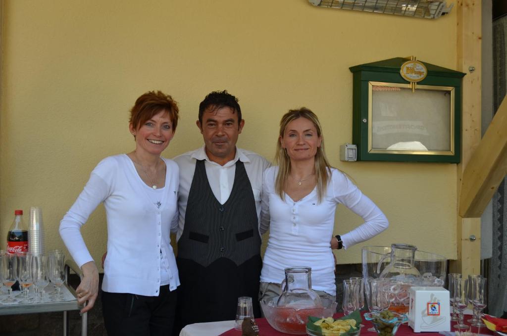 Hotel Ladina Campitello di Fassa Eksteriør billede